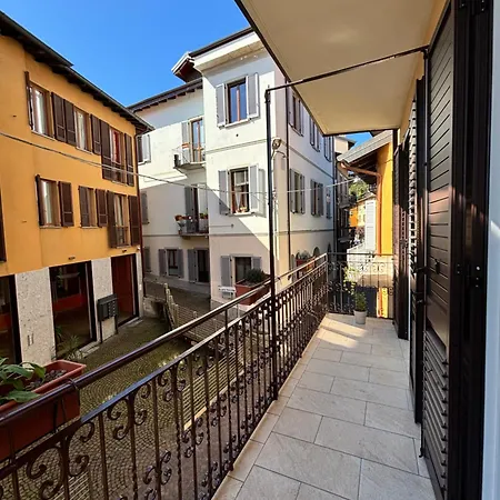 Apartment Casa Eliana Luna Meina